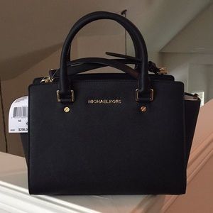 🎉🎉 NWT 🎉🎉 Michael Kors Black Selma Purse